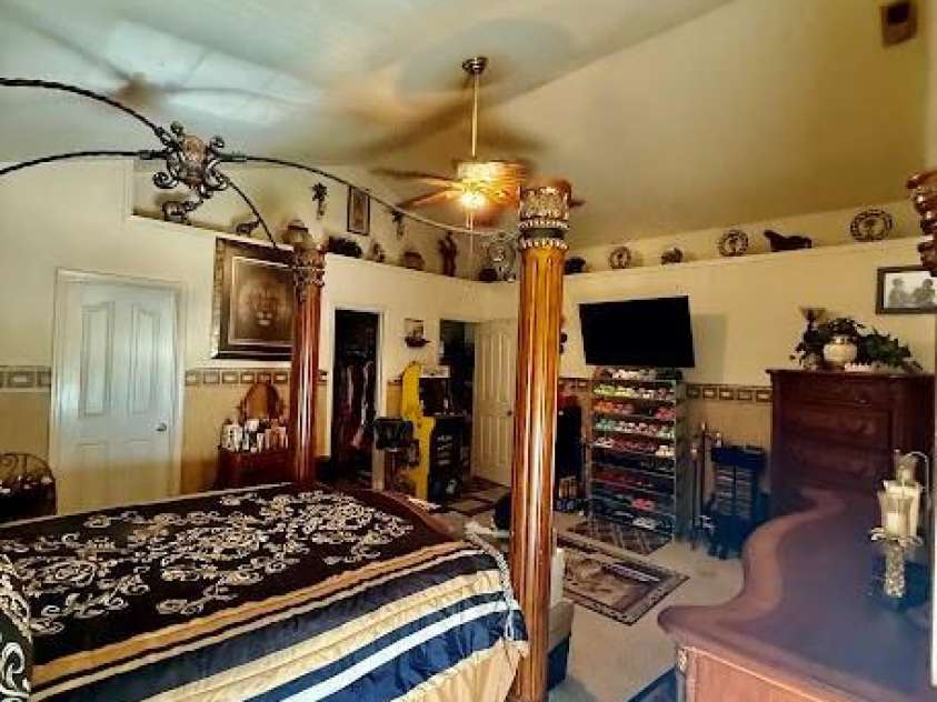 16306 Hayfield Road, Charlotte, NC 28213.  MLS# CAR4240657, YatesRealty ID 7155. 
