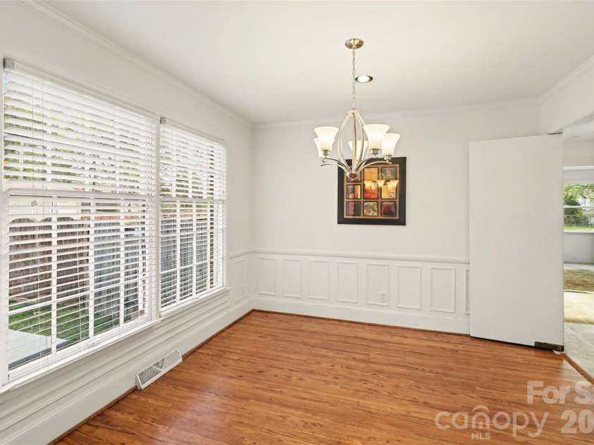 3101 Eastburn Road, Charlotte, NC 28210.  MLS# CAR4360543, YatesRealty ID 7156. 