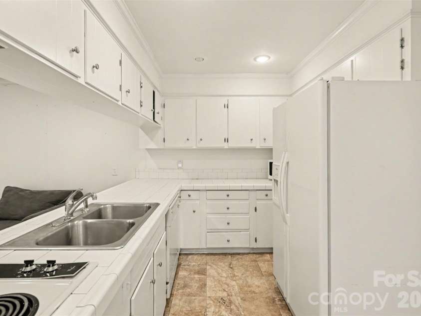 3101 Eastburn Road, Charlotte, NC 28210.  MLS# CAR4360543, YatesRealty ID 7156. 