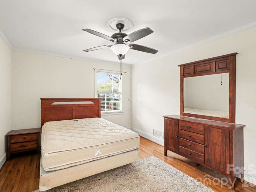 3101 Eastburn Road, Charlotte, NC 28210.  MLS# CAR4360543, YatesRealty ID 7156. 