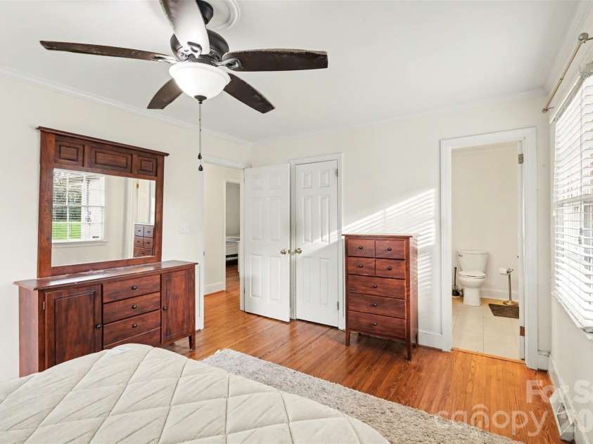 3101 Eastburn Road, Charlotte, NC 28210.  MLS# CAR4360543, YatesRealty ID 7156. 