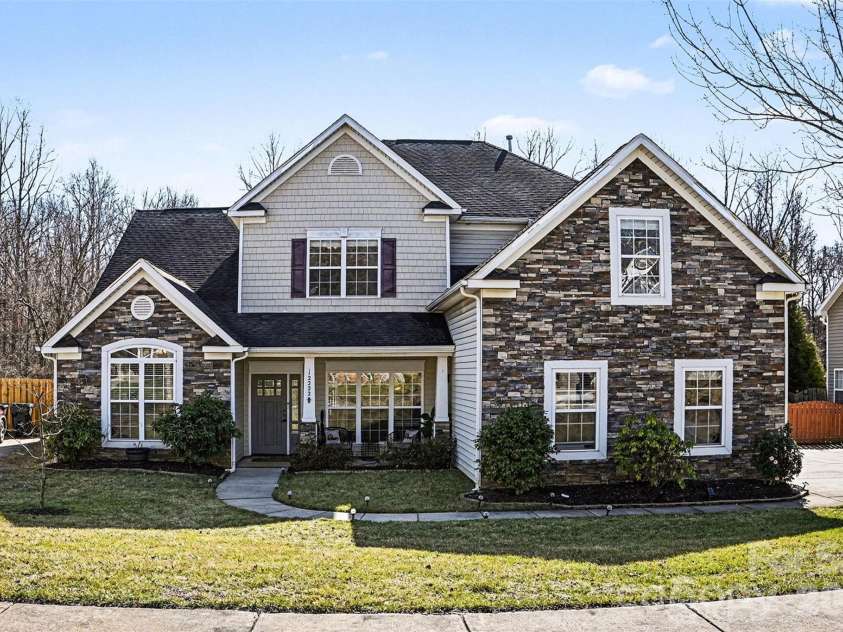 12222 Journeys End Trail, Huntersville, NC 28078.  MLS# CAR4349693, YatesRealty ID 7157. 
