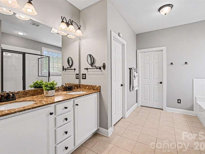 12222 Journeys End Trail, Huntersville, NC 28078.  MLS# CAR4349693, YatesRealty ID 7157. 