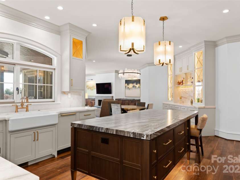 316 Braeside Court, Asheville, NC 28803.  MLS# CAR4198099, YatesRealty ID 7157. 