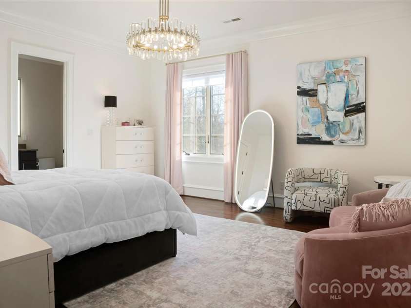 316 Braeside Court, Asheville, NC 28803.  MLS# CAR4198099, YatesRealty ID 7157. Bedroom suite #2