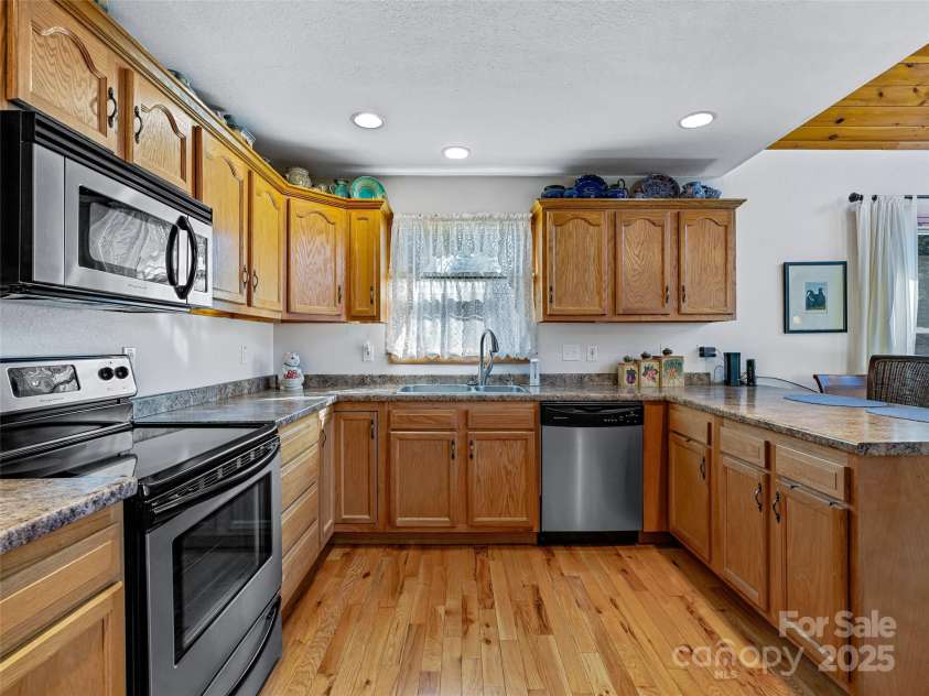 185 Clarks Chapel Road, Weaverville, NC 28787.  MLS# CAR4224815, YatesRealty ID 7158. 