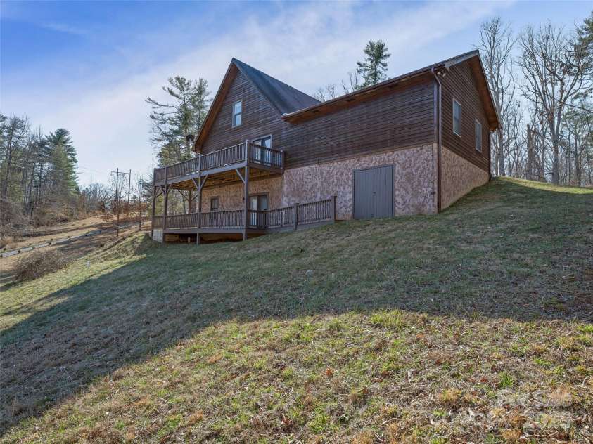 185 Clarks Chapel Road, Weaverville, NC 28787.  MLS# CAR4224815, YatesRealty ID 7158. 