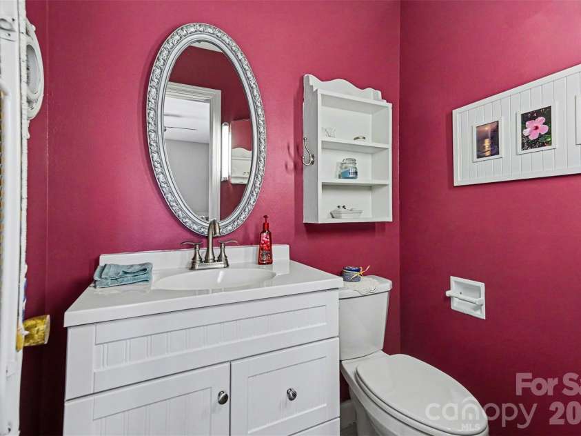 2008 Kings Road, Shelby, NC 28150.  MLS# CAR4359101, YatesRealty ID 7159. En-suite half bath attached to primary bedroom