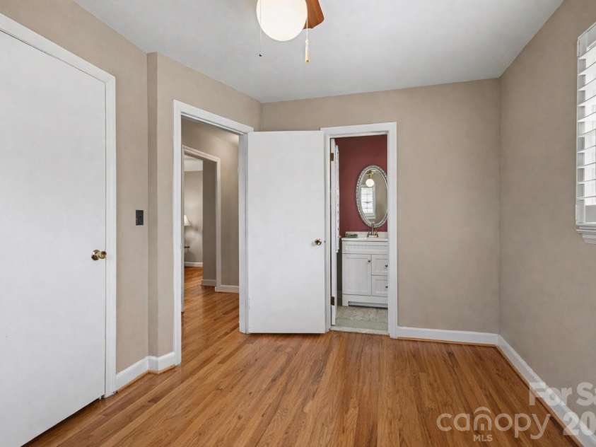 2008 Kings Road, Shelby, NC 28150.  MLS# CAR4359101, YatesRealty ID 7159. Primary bedroom w/ en-suite bath - virtually cleaned