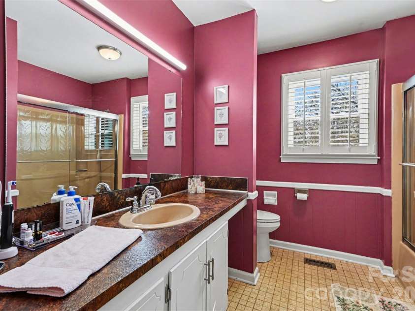 2008 Kings Road, Shelby, NC 28150.  MLS# CAR4359101, YatesRealty ID 7159. Spacious bathroom with counter space