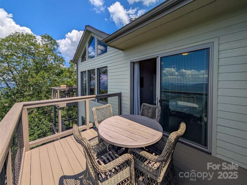 30 Club Villa Court, Burnsville, NC 28714.  MLS# CAR4278164, YatesRealty ID 716. 