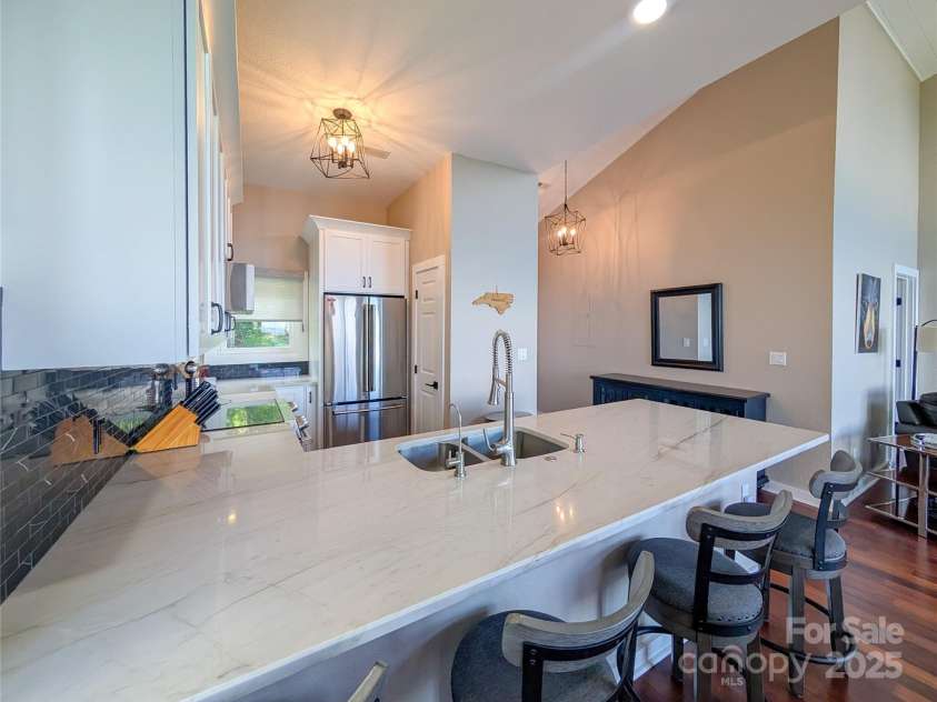 30 Club Villa Court, Burnsville, NC 28714.  MLS# CAR4278164, YatesRealty ID 716. 