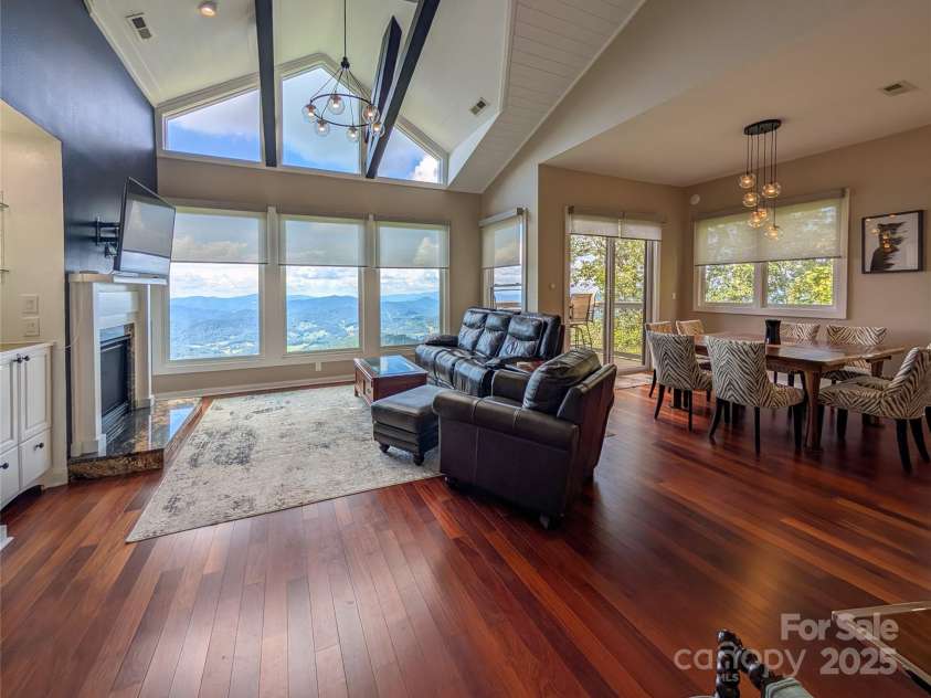 30 Club Villa Court, Burnsville, NC 28714.  MLS# CAR4278164, YatesRealty ID 716. 