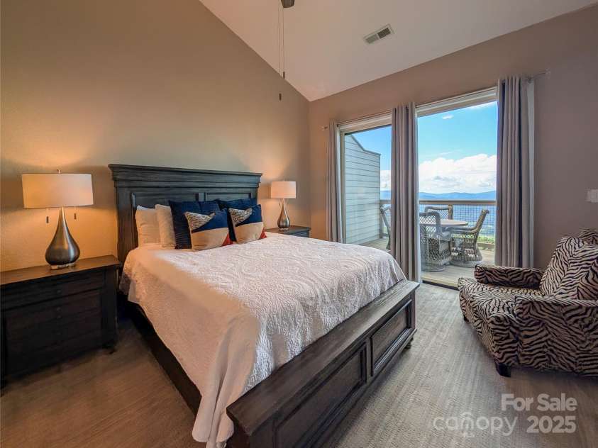 30 Club Villa Court, Burnsville, NC 28714.  MLS# CAR4278164, YatesRealty ID 716. 