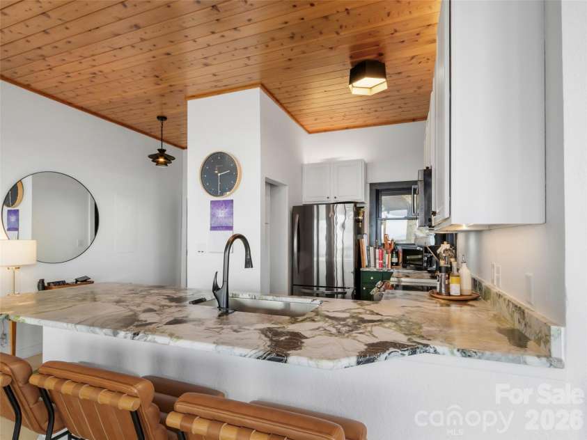 30 Club Villa Court, Burnsville, NC 28714.  MLS# CAR4368463, YatesRealty ID 716. 