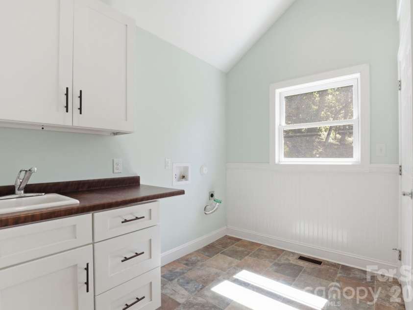337 Roberson School Road, Moravian Falls, NC 28654.  MLS# CAR4241276, YatesRealty ID 7160. 