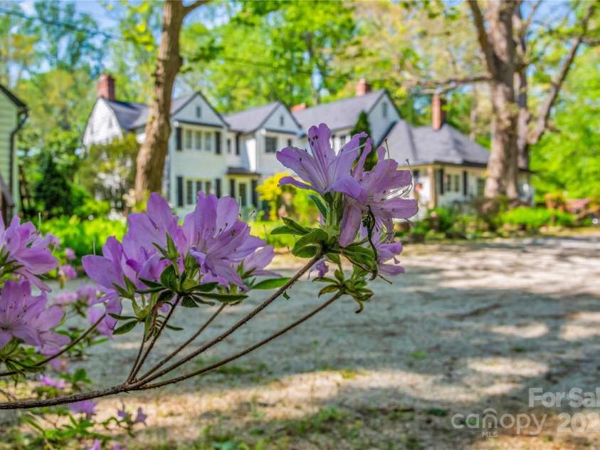 429 Ridgecrest Avenue, Rutherfordton, NC 28139.  MLS# CAR4095608, YatesRealty ID 7160. 