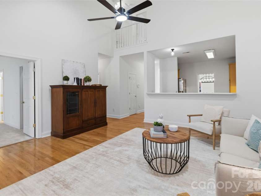 9155 Providence Colony Drive, Charlotte, NC 28277.  MLS# CAR4353969, YatesRealty ID 7161. 