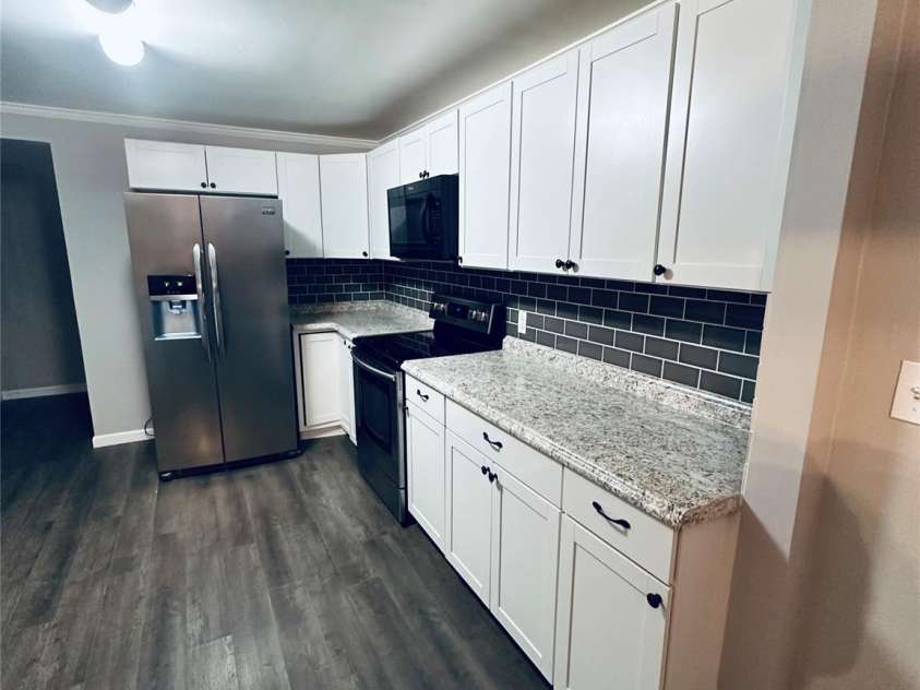 128 Oak Street, Salisbury, NC 28146.  MLS# CAR4220652, YatesRealty ID 7162. 