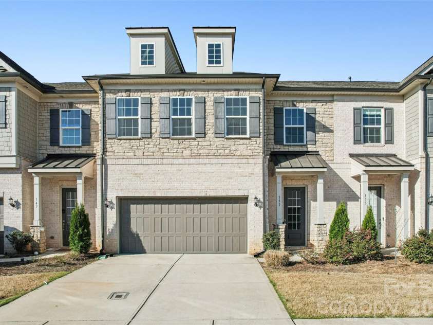 151 Heathbrook Lane, Waxhaw, NC 28173.  MLS# CAR4361502, YatesRealty ID 7162. 