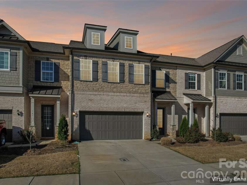 151 Heathbrook Lane, Waxhaw, NC 28173.  MLS# CAR4361502, YatesRealty ID 7162. 