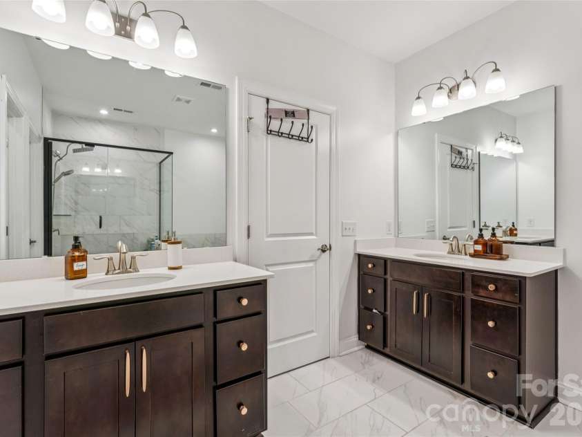 151 Heathbrook Lane, Waxhaw, NC 28173.  MLS# CAR4361502, YatesRealty ID 7162. 
