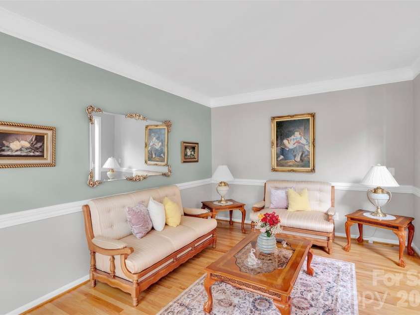 10837 Wilklee Drive, Charlotte, NC 28277.  MLS# CAR4291403, YatesRealty ID 7163. Formal sitting area