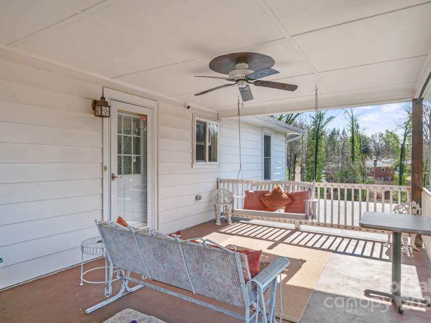 111 Clark Street, Morganton, NC 28655.  MLS# CAR4236003, YatesRealty ID 7163. 