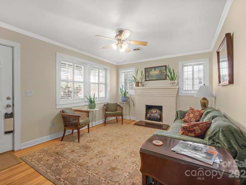 111 Clark Street, Morganton, NC 28655.  MLS# CAR4236003, YatesRealty ID 7163. 