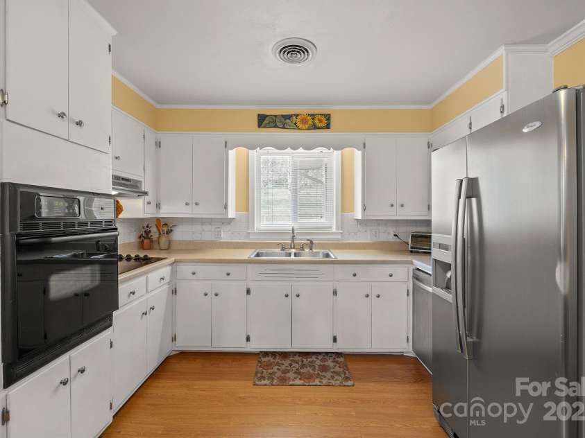 111 Clark Street, Morganton, NC 28655.  MLS# CAR4236003, YatesRealty ID 7163. 