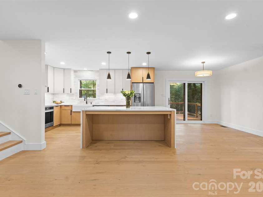 509 Selkirk Place, Charlotte, NC 28270.  MLS# CAR4346550, YatesRealty ID 7164. 