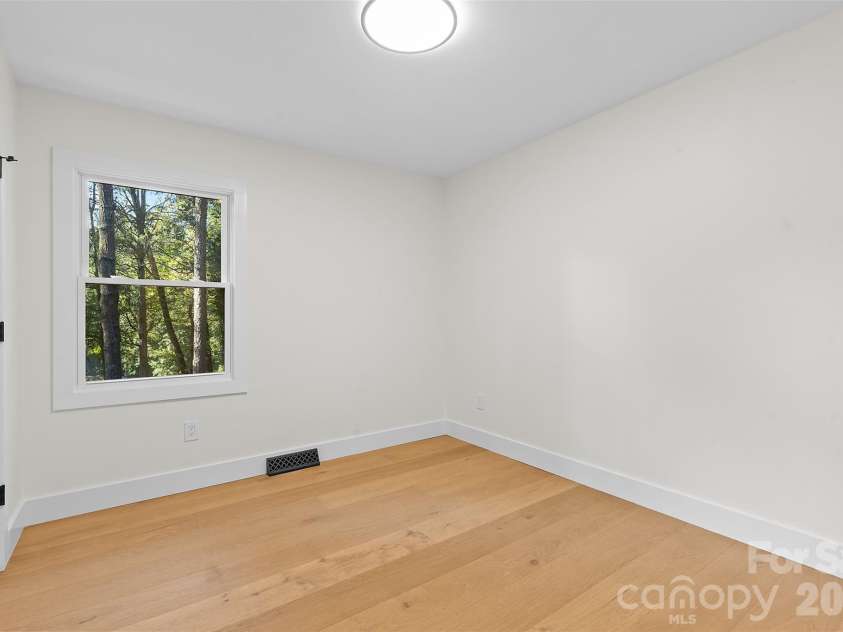 509 Selkirk Place, Charlotte, NC 28270.  MLS# CAR4346550, YatesRealty ID 7164. 