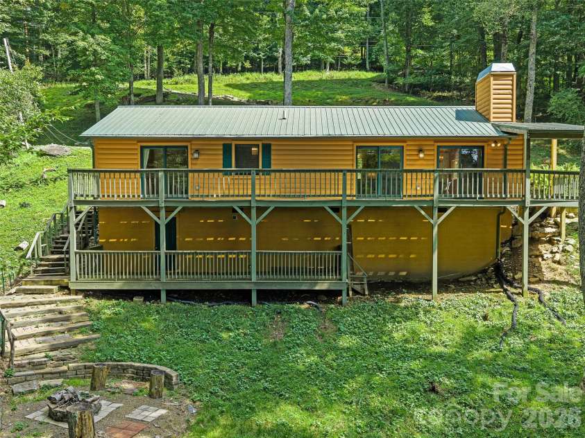 73 Oak Ridge Court, Mars Hill, NC 28754.  MLS# CAR4422938, YatesRealty ID 7165. 
