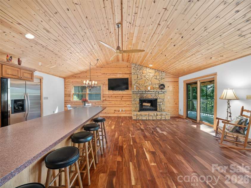 73 Oak Ridge Court, Mars Hill, NC 28754.  MLS# CAR4422938, YatesRealty ID 7165. 