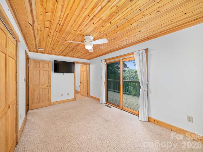 73 Oak Ridge Court, Mars Hill, NC 28754.  MLS# CAR4422938, YatesRealty ID 7165. 