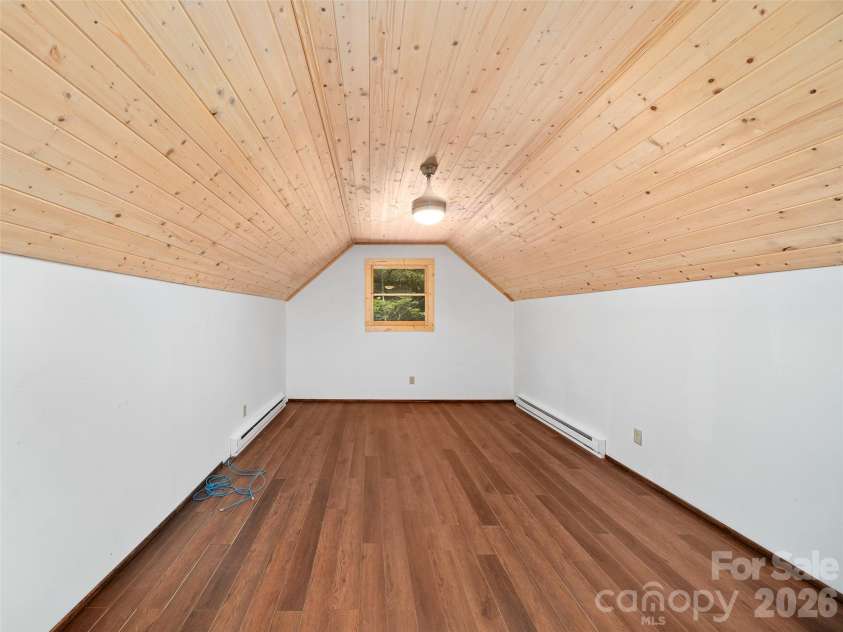 73 Oak Ridge Court, Mars Hill, NC 28754.  MLS# CAR4422938, YatesRealty ID 7165. 