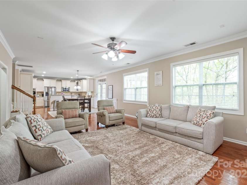 8905 Valleymoon Lane, Charlotte, NC 28214.  MLS# CAR4199406, YatesRealty ID 7165. 