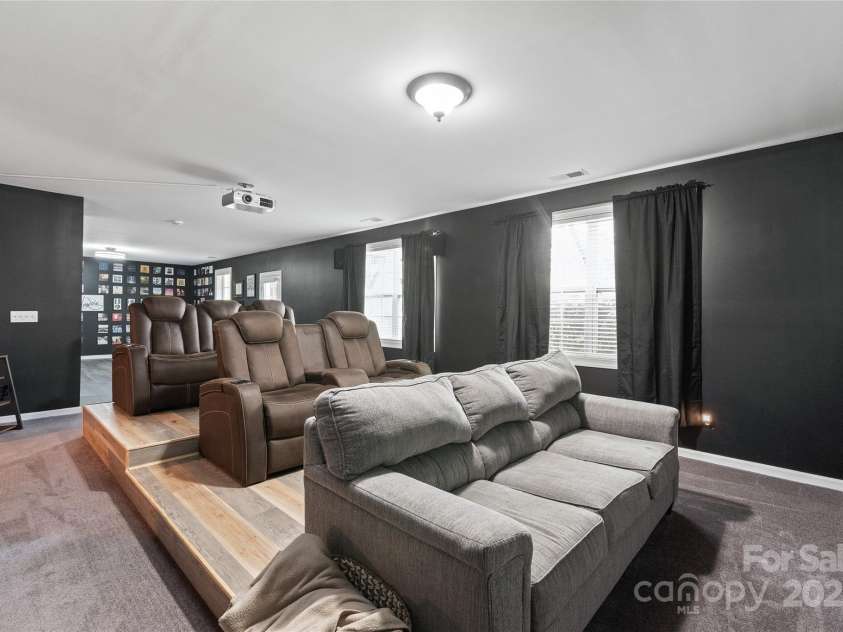 8905 Valleymoon Lane, Charlotte, NC 28214.  MLS# CAR4199406, YatesRealty ID 7165. 