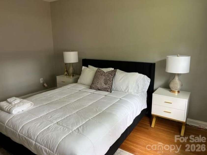 2205 Thurmond Place, Charlotte, NC 28205.  MLS# CAR4352459, YatesRealty ID 7166. 