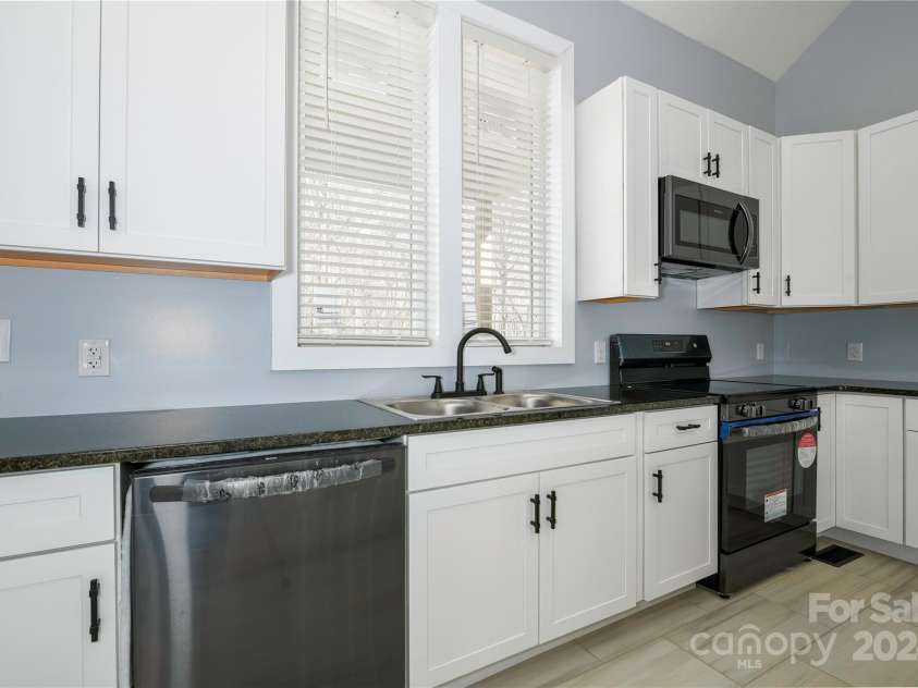 2158 Watson Road, Lenoir, NC 28645.  MLS# CAR4194587, YatesRealty ID 7167. 