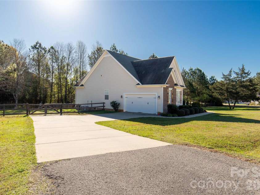 2341 Valley Meadows Drive, York, SC 29745.  MLS# CAR4357492, YatesRealty ID 7167. 
