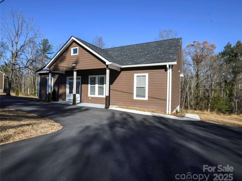 2162 Watson Road, Lenoir, NC 28645.  MLS# CAR4273055, YatesRealty ID 7168. 