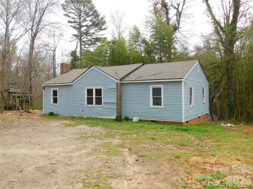 2354 Mt Gallant Road, Rock Hill, SC 29732.  MLS# CAR4359148, YatesRealty ID 7168. 