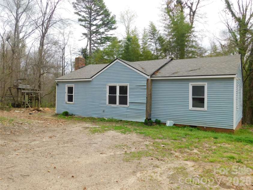 2354 Mt Gallant Road, Rock Hill, SC 29732.  MLS# CAR4359148, YatesRealty ID 7168. 