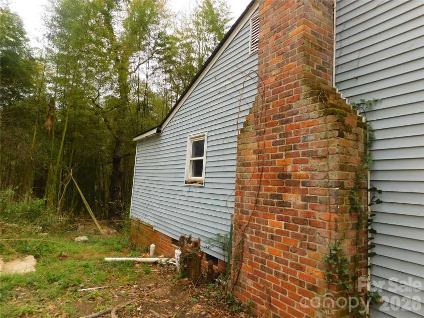 2354 Mt Gallant Road, Rock Hill, SC 29732.  MLS# CAR4359148, YatesRealty ID 7168. 