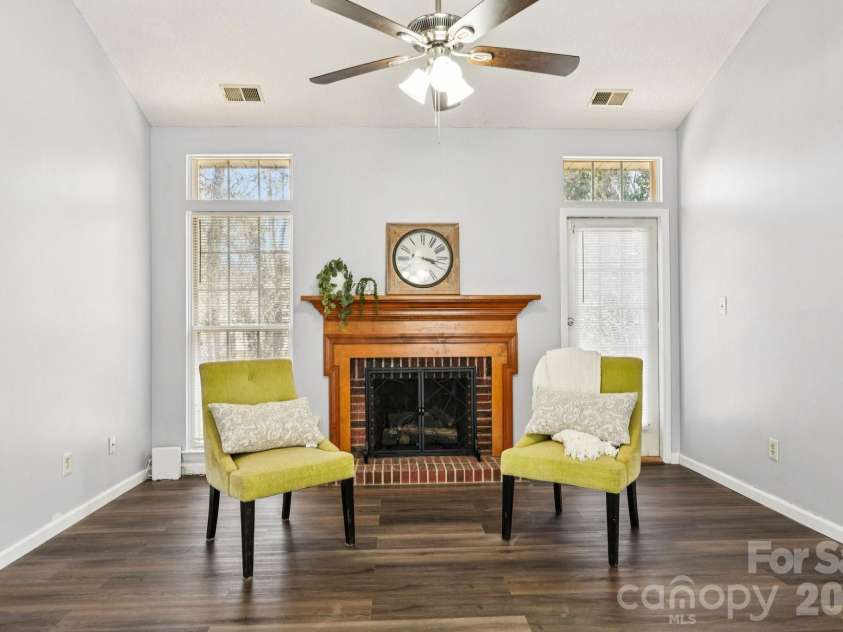 3406 Frostmoor Place, Charlotte, NC 28269.  MLS# CAR4342435, YatesRealty ID 7169. 