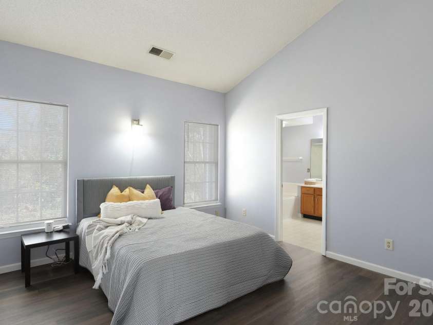 3406 Frostmoor Place, Charlotte, NC 28269.  MLS# CAR4342435, YatesRealty ID 7169. 