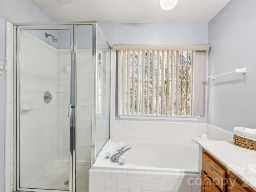 3406 Frostmoor Place, Charlotte, NC 28269.  MLS# CAR4342435, YatesRealty ID 7169. 