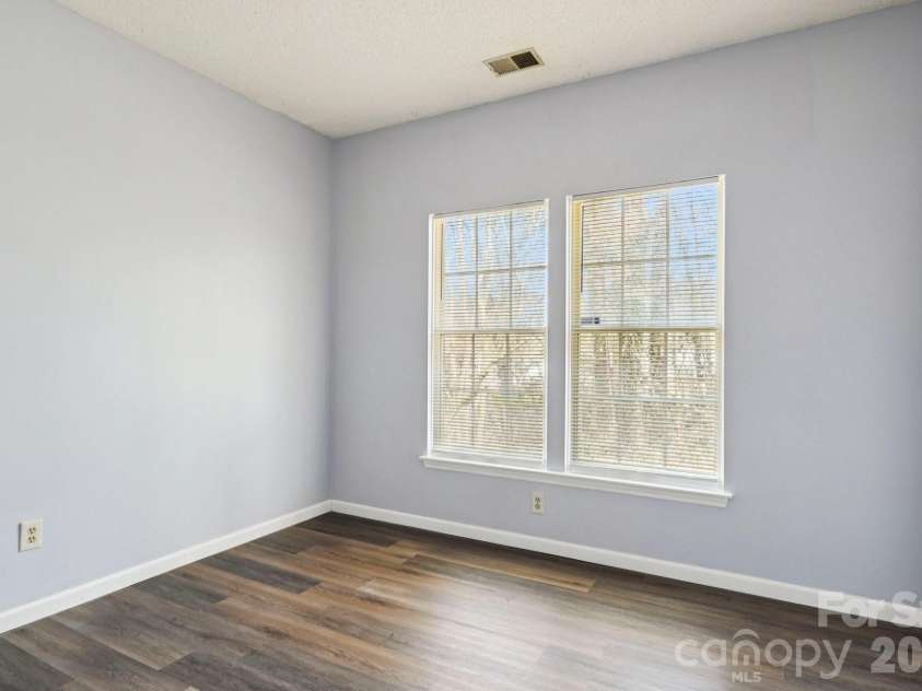 3406 Frostmoor Place, Charlotte, NC 28269.  MLS# CAR4342435, YatesRealty ID 7169. 