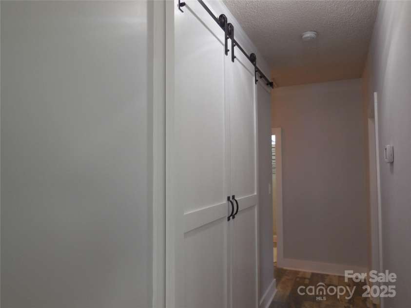 7201 Scarlet Runner Drive, Charlotte, NC 28215.  MLS# CAR4214914, YatesRealty ID 717. 